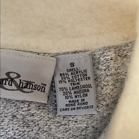 Beautiful, soft, Lambswool, Angora, sweater, by - Picture 2 of 4